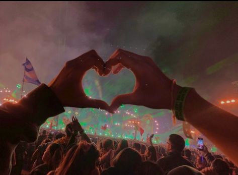 1:1 Manifest your Rave Bae Soulmate