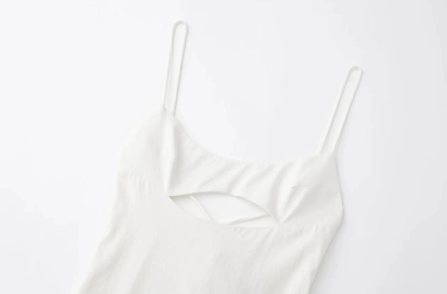 Sleek White Cut-Out Maxi Dress – A Chic Staple for All Seasons