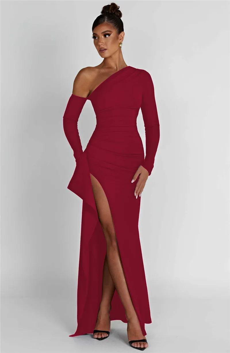 "Sleek Sophistication" One-Shoulder Black Maxi Dress - The Epitome of Evening Glamour