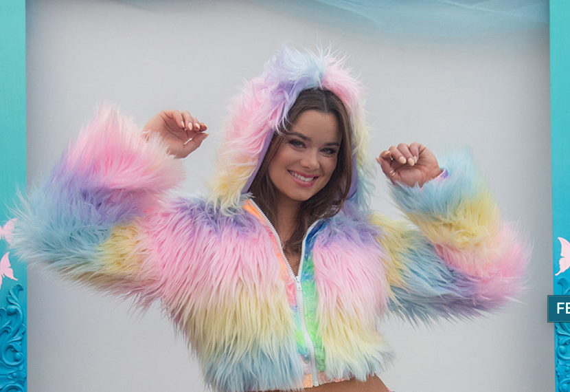 LIGHT-UP CROPPED HOODIE