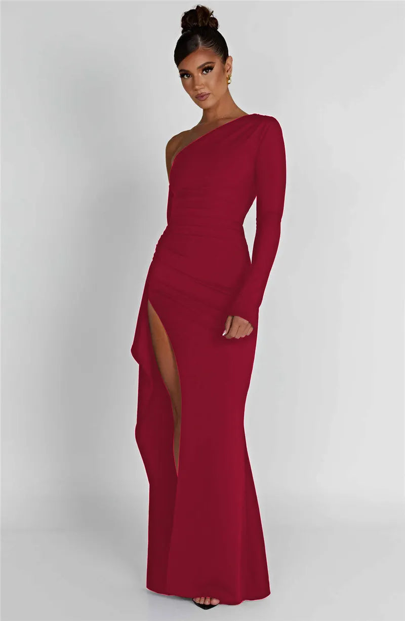 "Sleek Sophistication" One-Shoulder Black Maxi Dress - The Epitome of Evening Glamour