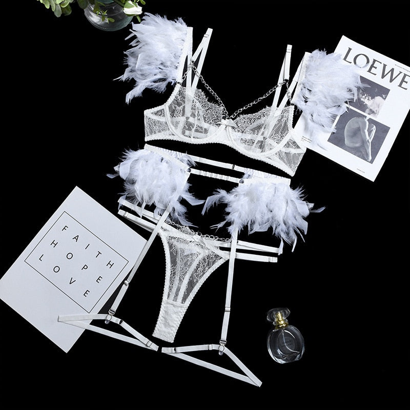 3-Piece Lace Feather Exotic Set